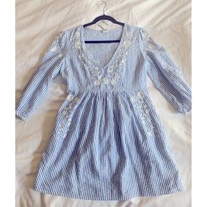 Textured puff sleeve blue and white dress- BNWT